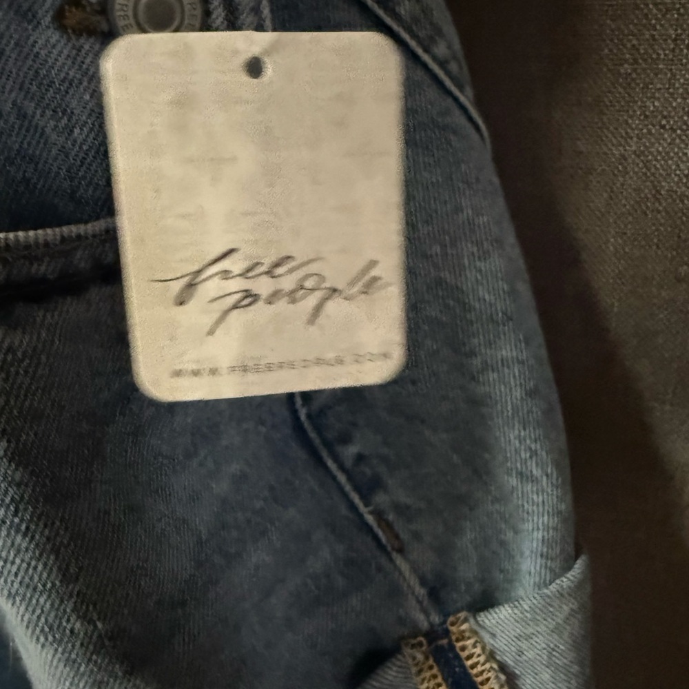 Free People We The Free Denim Overalls with Pockets Medium NWT - Picture 3 of 5